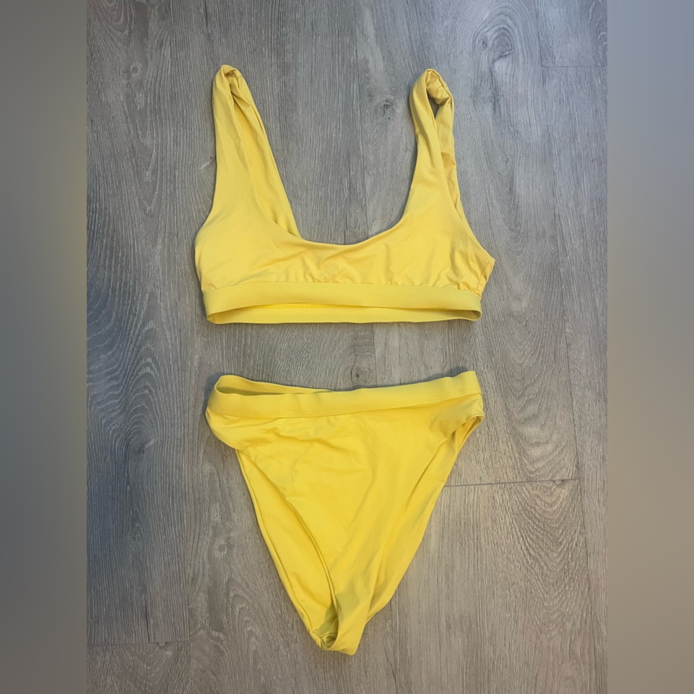Yellow Dippin Daisy’s Bikini Set